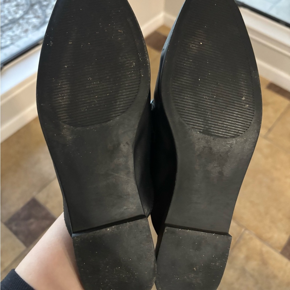 Steve Madden Black Loafers with Matte black Chain - Picture 4 of 4
